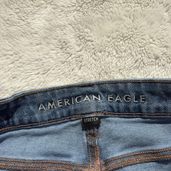 American Eagle Distressed Mom Jeans Sz 0 Short | Ripped Y2K Denim Aesthetic - Picture 4 of 7